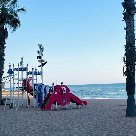 El Papagayo Apartment 2 Mins Walking To The Beach Torrevieja Exterior photo