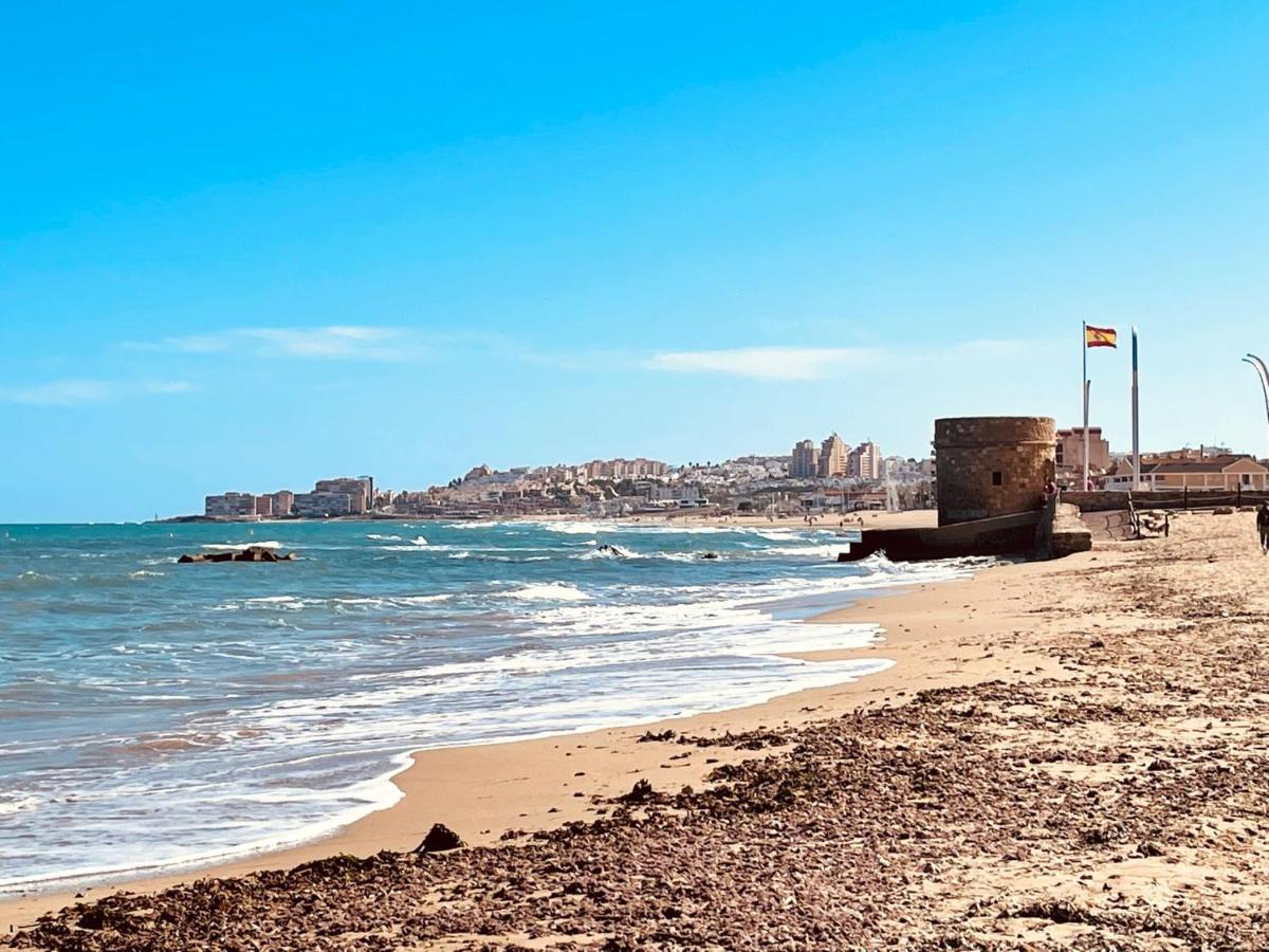 El Papagayo Apartment 2 Mins Walking To The Beach Torrevieja Exterior photo