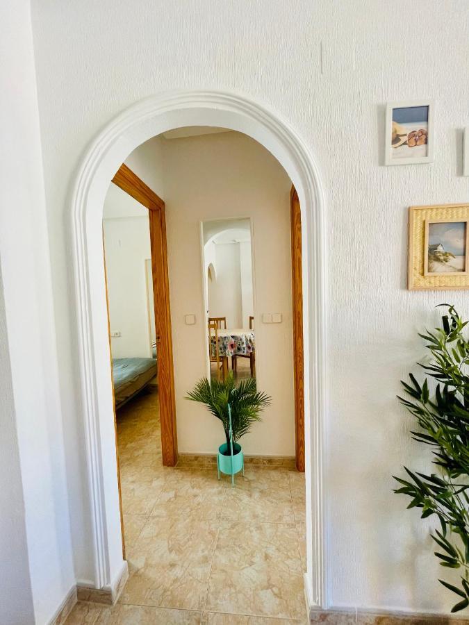 El Papagayo Apartment 2 Mins Walking To The Beach Torrevieja Exterior photo